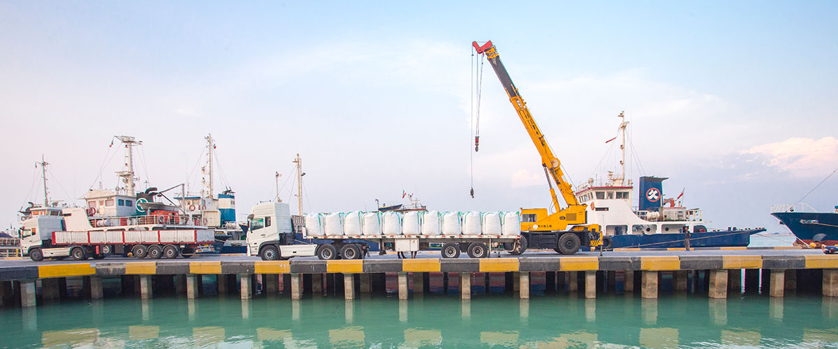 slide-7f072f7 slide-7f072f7